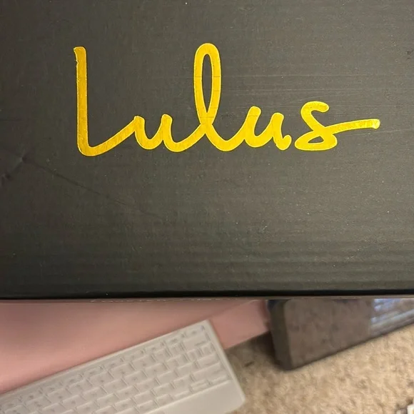 Lulu's Tan Faire Mules - Picture 6 of 8